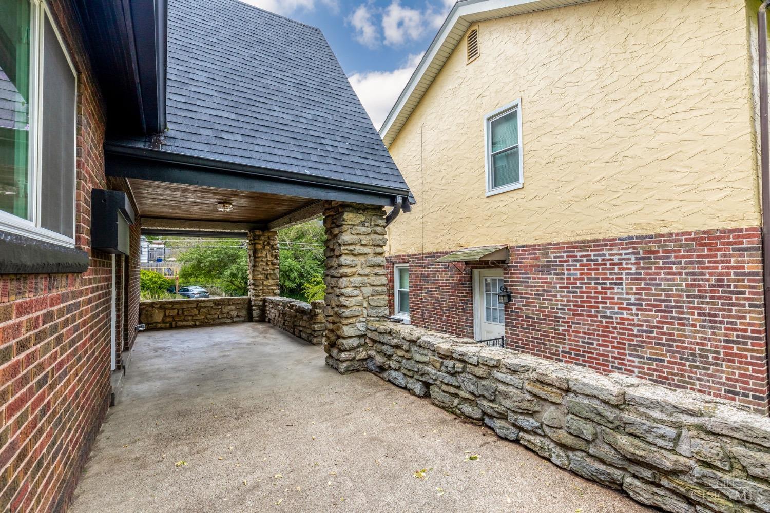 5707 Lester Road Cincinnati, OH 45213 - Photo 39 of 56