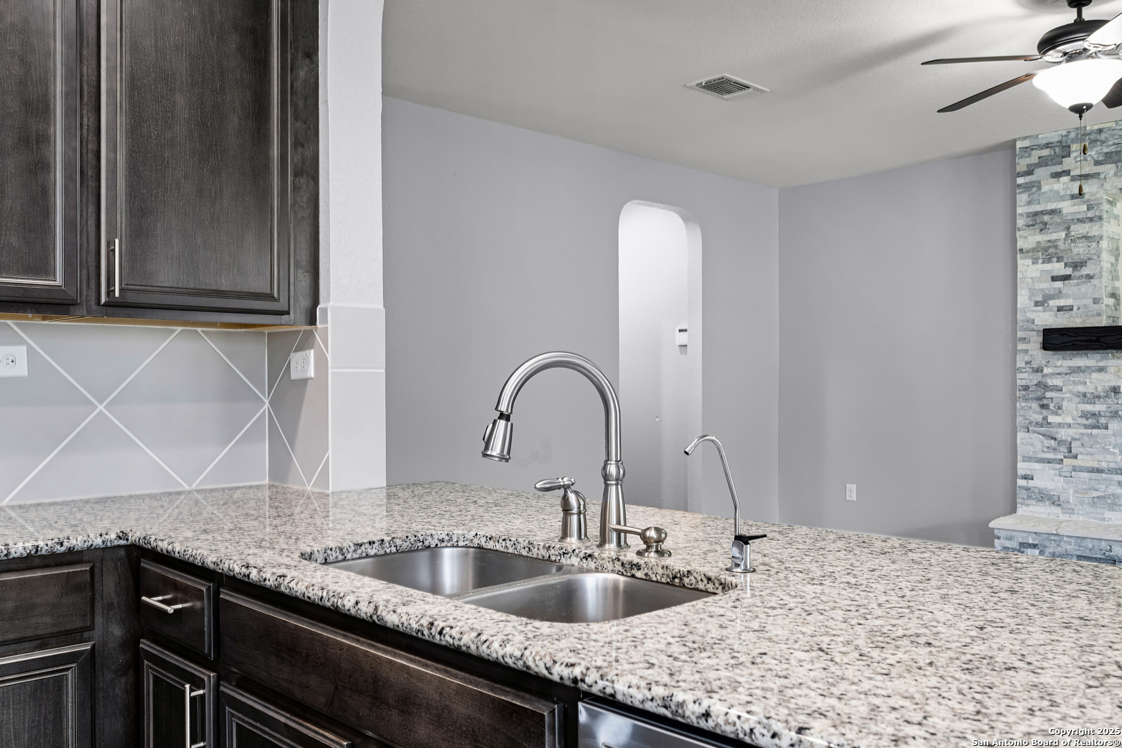 308 Landmark Way Cibolo, TX 78108 - Photo 15 of 39