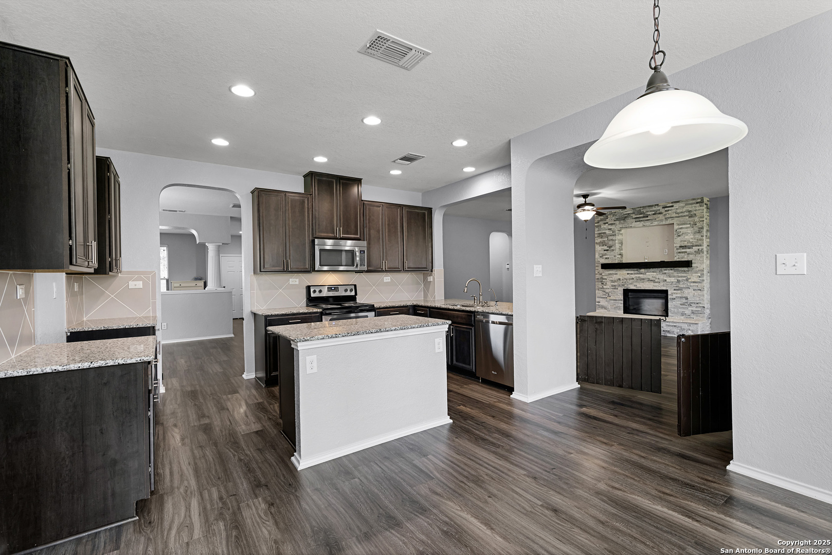 308 Landmark Way Cibolo, TX 78108 - Photo 16 of 39