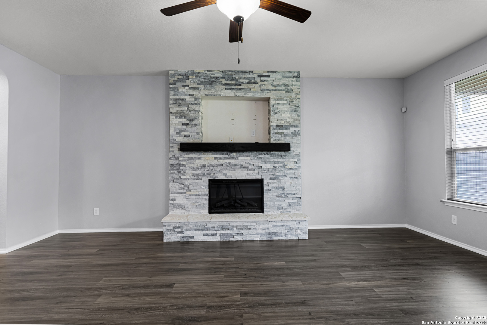 308 Landmark Way Cibolo, TX 78108 - Photo 9 of 39