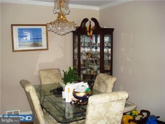 9812 Dungan Road Philadelphia, PA 19115 - Photo 5 of 12 Gallery Image 5