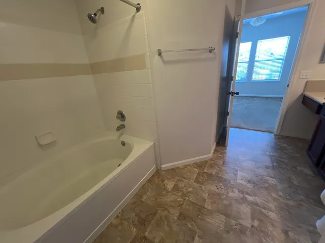 $174,000 | 2801 Chancellorsville Drive, Unit 628, Tallahassee, FL 32312