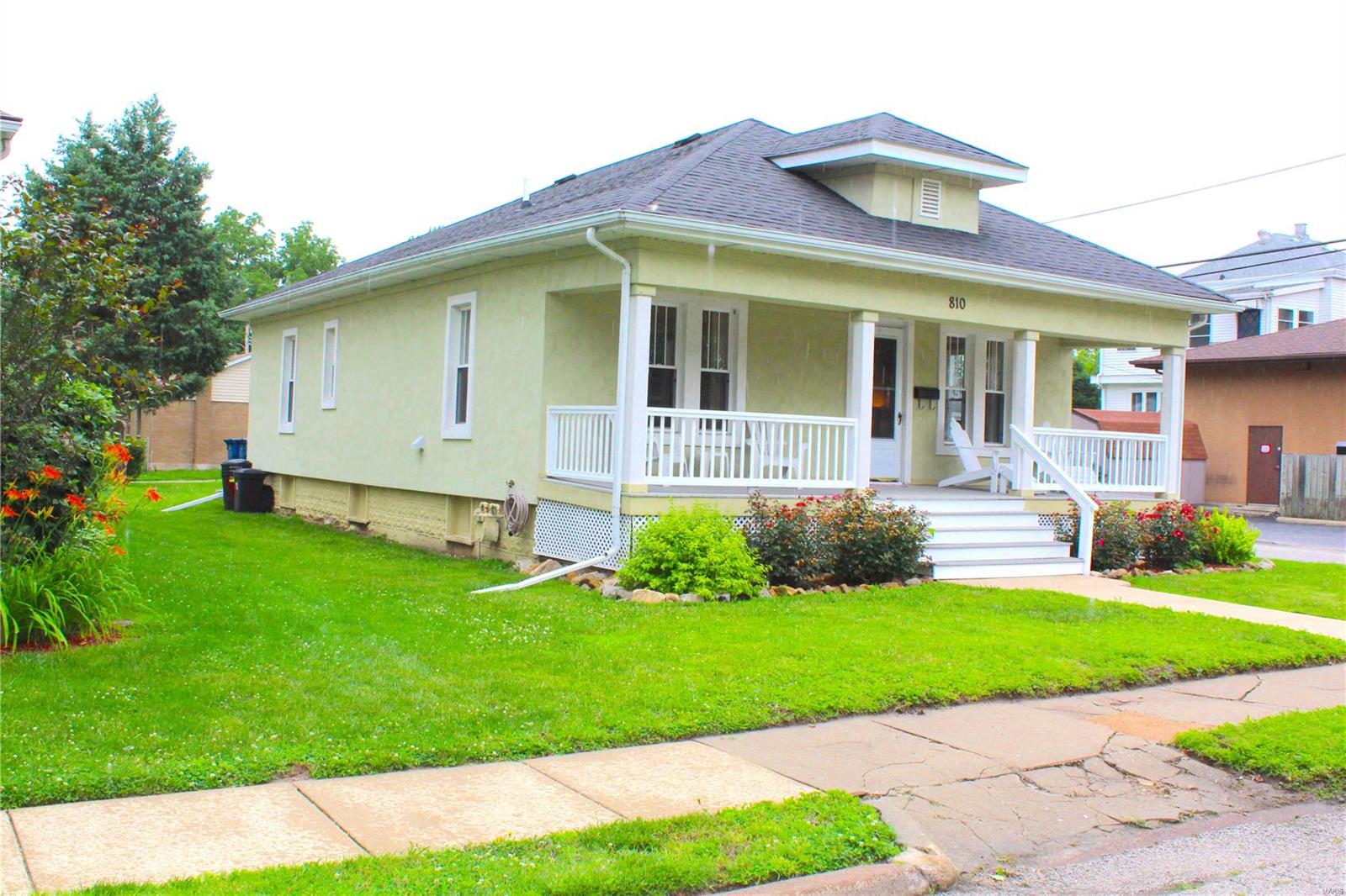 810 Logan Street Alton, IL 62002 - Photo 3 of 13 Gallery Image 3