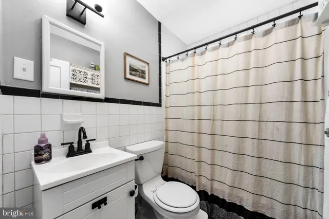 $279,990 | 205 Warren Avenue, Bellmawr, NJ 08031