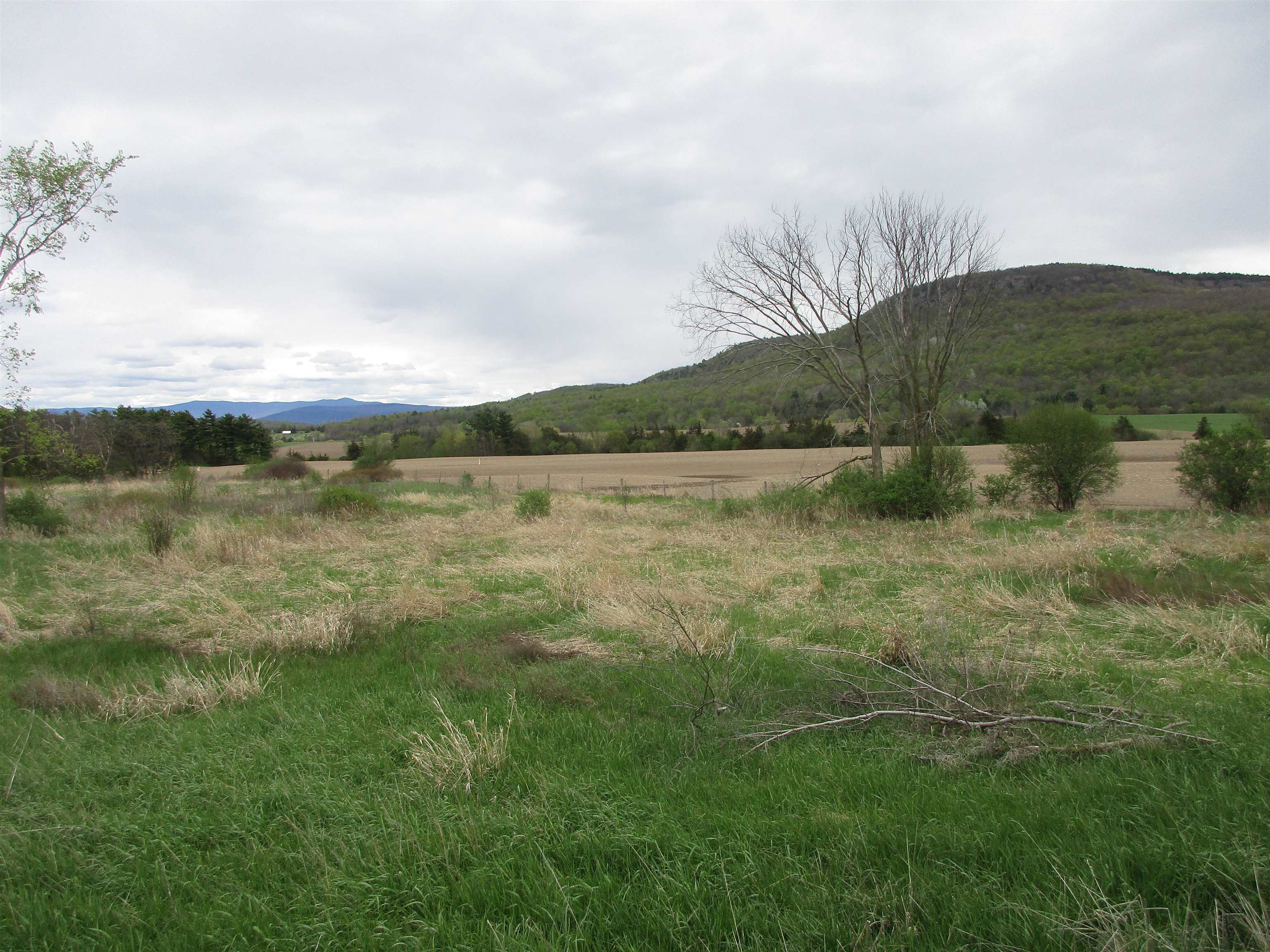 56 Danyow Drive Addison, VT 05491 - Photo 3 of 35
