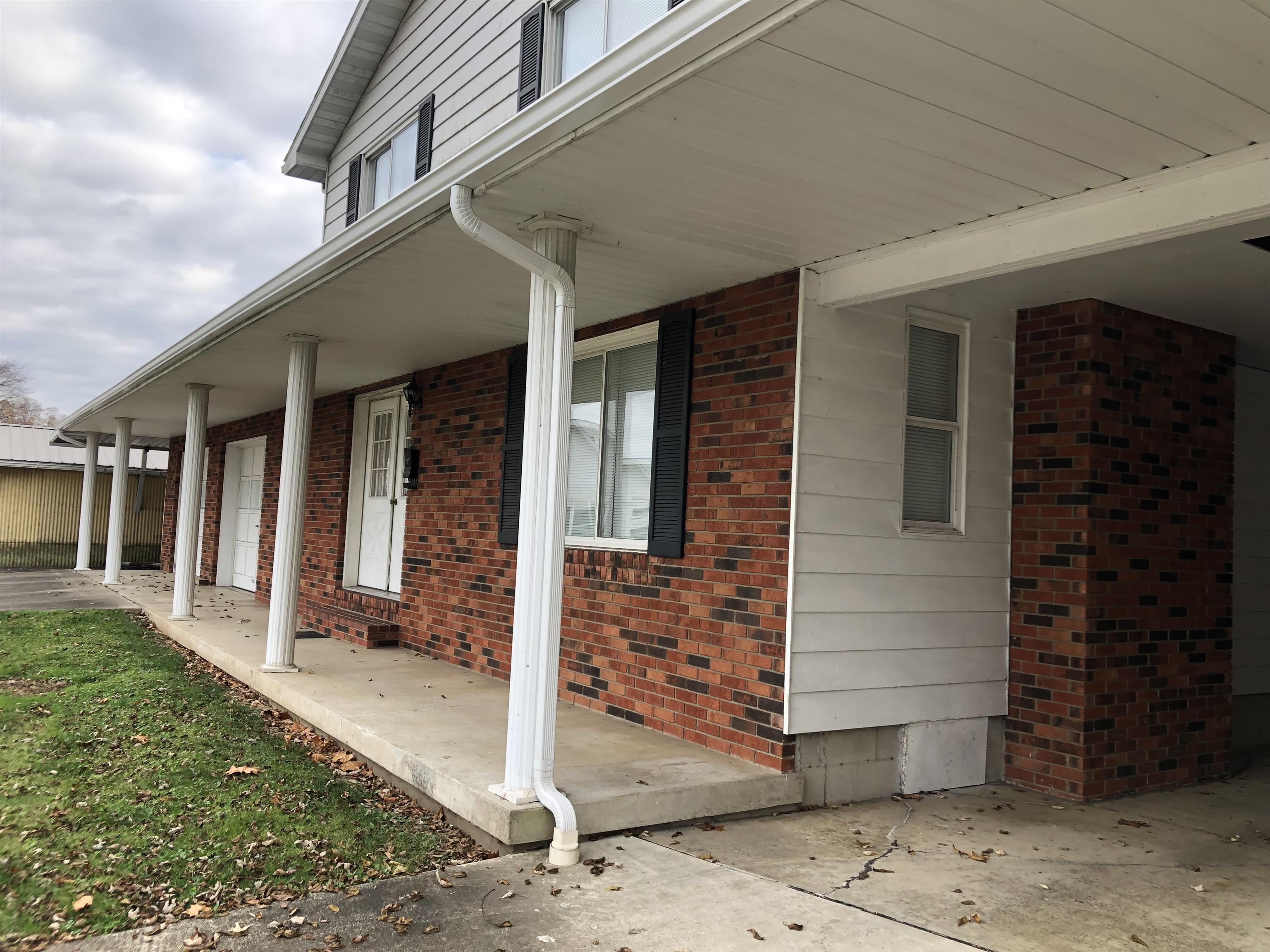 802 East Main Street Greenup, KY 41144 - Photo 2 of 14
