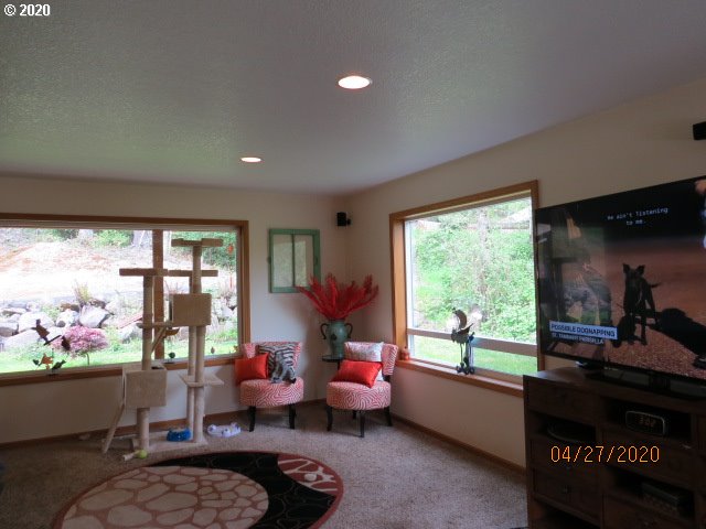 75358 Fern Hill Road Rainier, OR 97048 - Photo 12 of 32