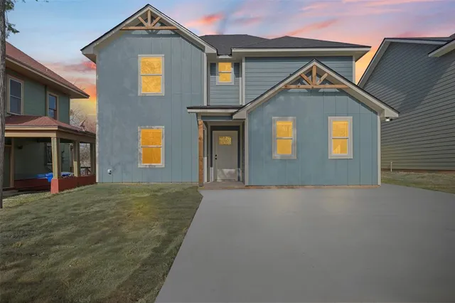 $375,000 | 1909 Sanger Avenue, Waco, TX 76707