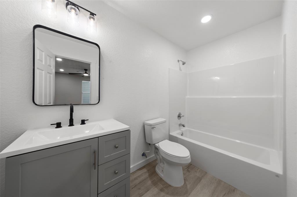 1909 Sanger Avenue Waco, TX 76707 - Photo 13 of 20