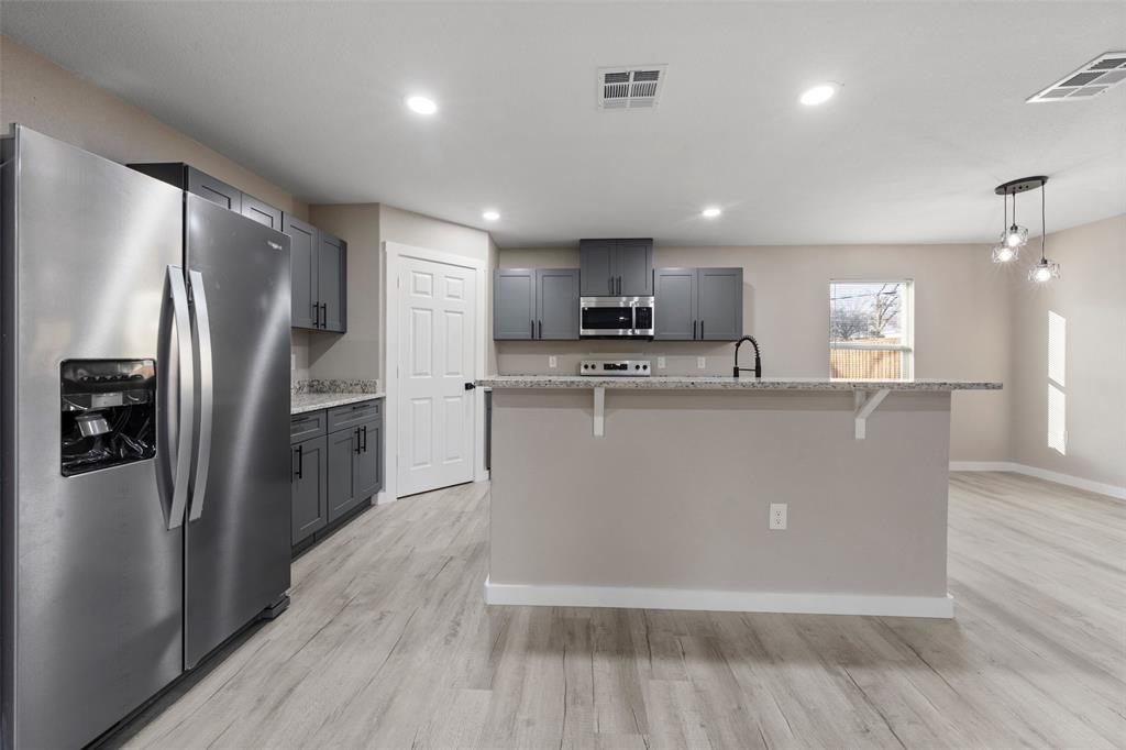 1909 Sanger Avenue Waco, TX 76707 - Photo 4 of 20