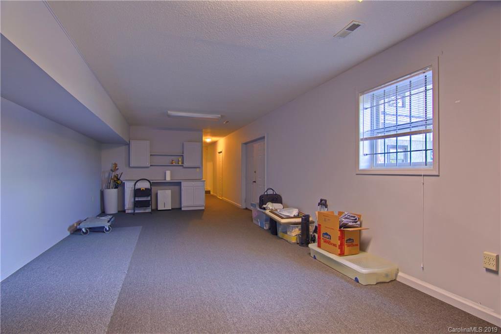 20 Morgan Road Hendersonville, NC 28739 - Photo 15 of 38 Gallery Image 15