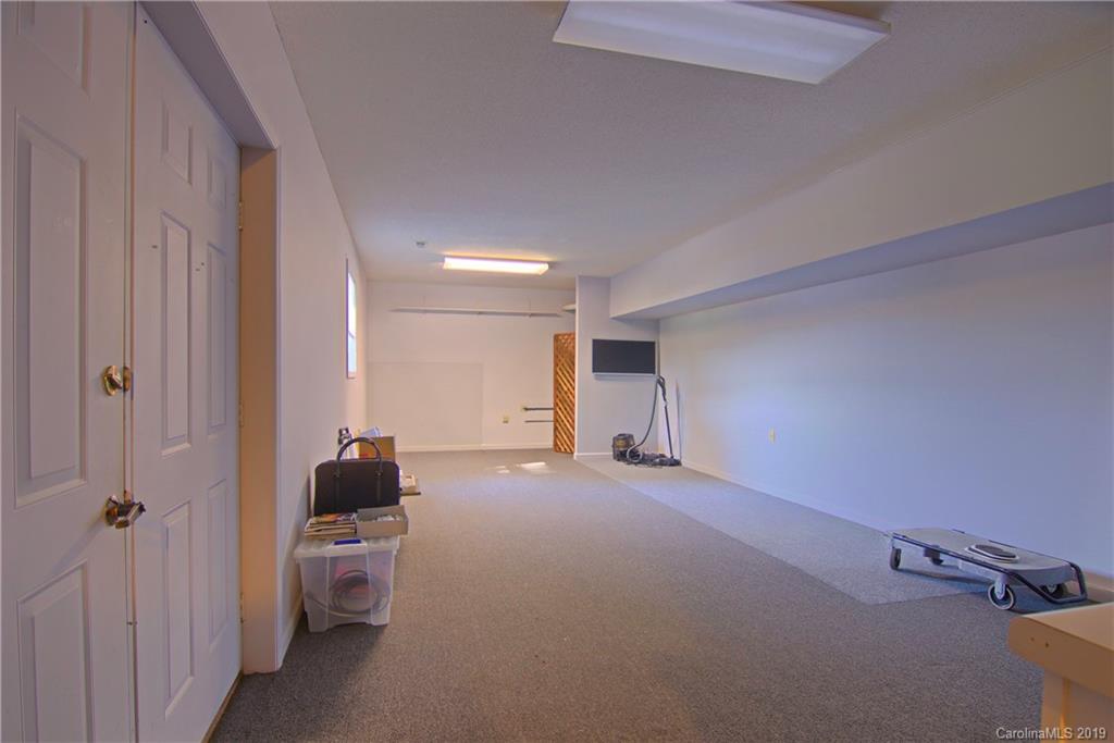 20 Morgan Road Hendersonville, NC 28739 - Photo 16 of 38 Gallery Image 16