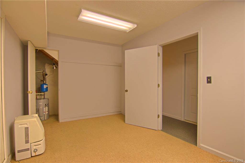 20 Morgan Road Hendersonville, NC 28739 - Photo 17 of 38 Gallery Image 17