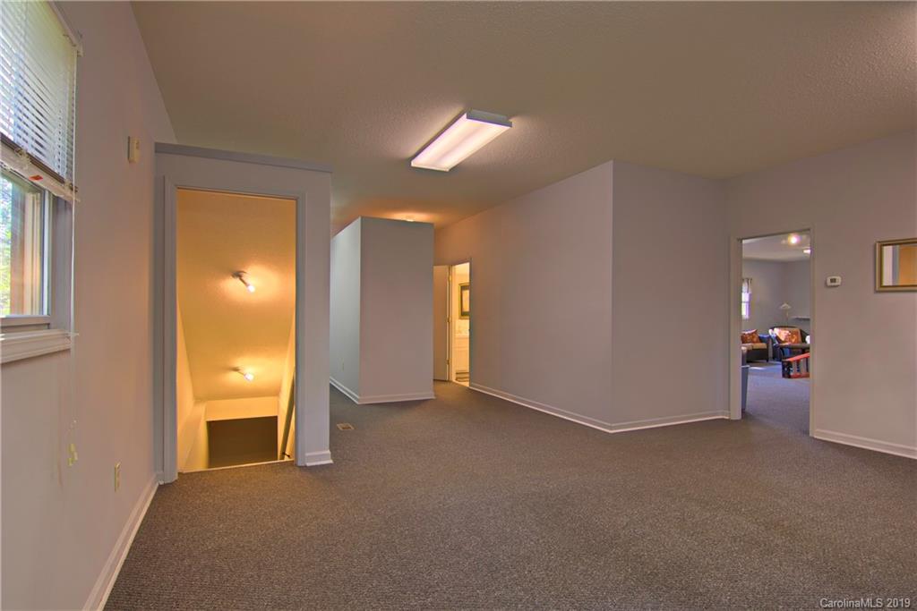 20 Morgan Road Hendersonville, NC 28739 - Photo 20 of 38 Gallery Image 20