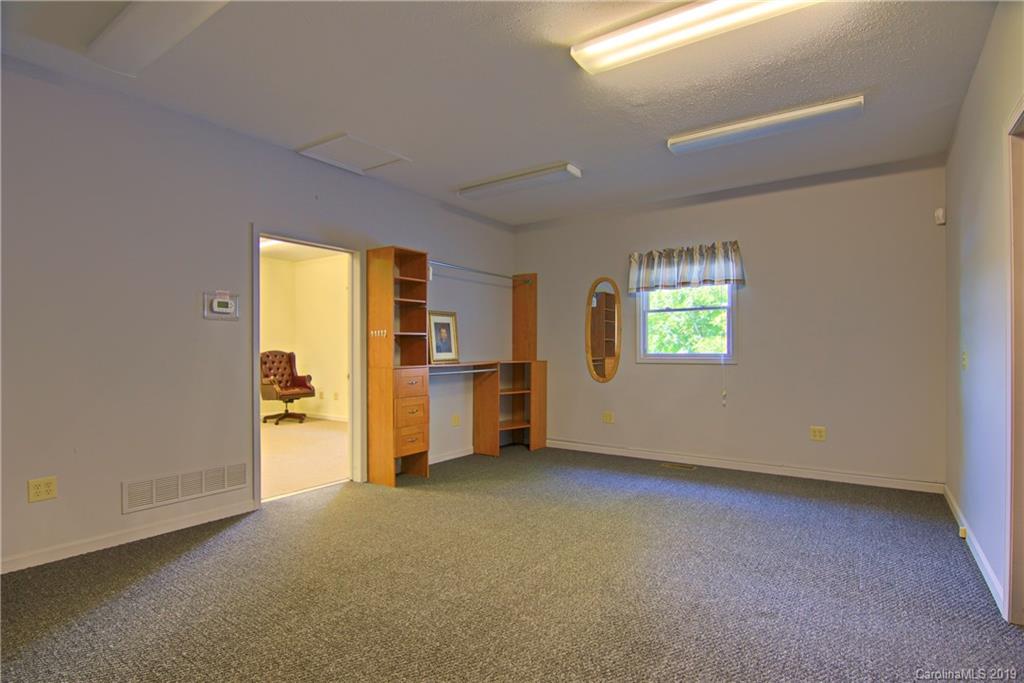 20 Morgan Road Hendersonville, NC 28739 - Photo 32 of 38 Gallery Image 32
