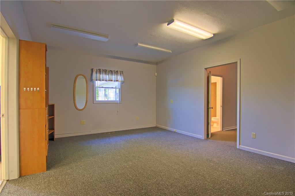 20 Morgan Road Hendersonville, NC 28739 - Photo 33 of 38 Gallery Image 33