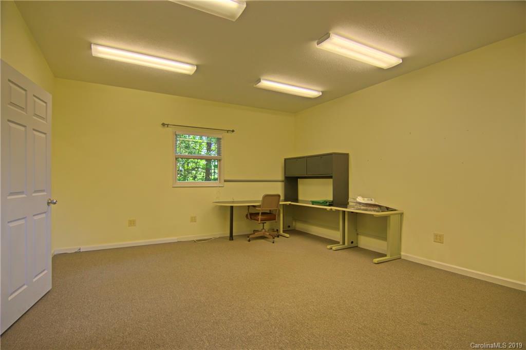 20 Morgan Road Hendersonville, NC 28739 - Photo 35 of 38 Gallery Image 35