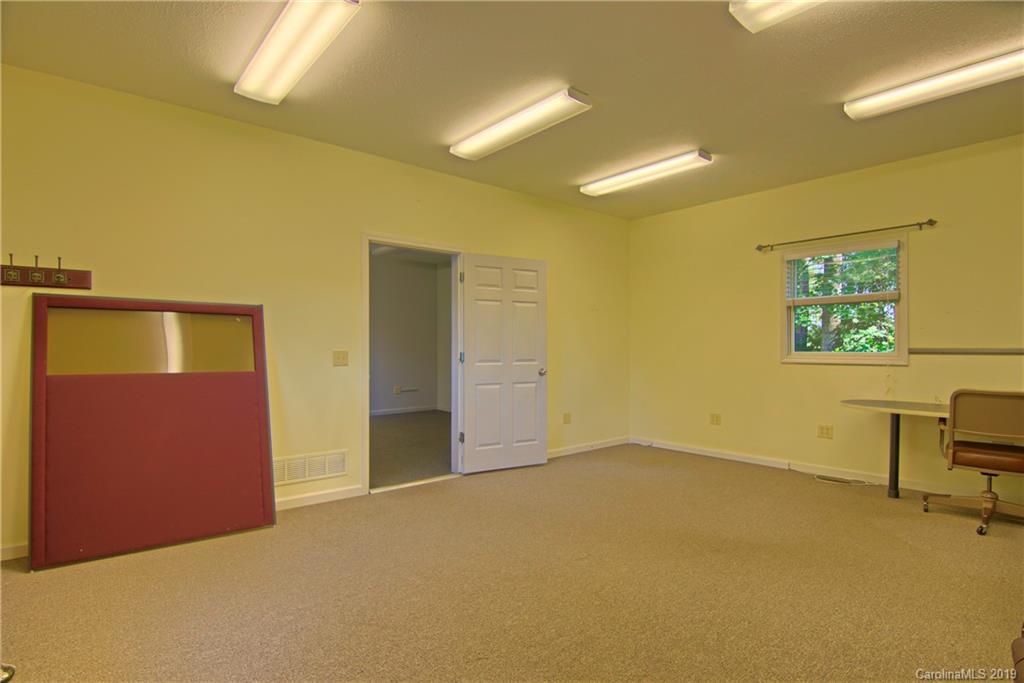 20 Morgan Road Hendersonville, NC 28739 - Photo 36 of 38 Gallery Image 36