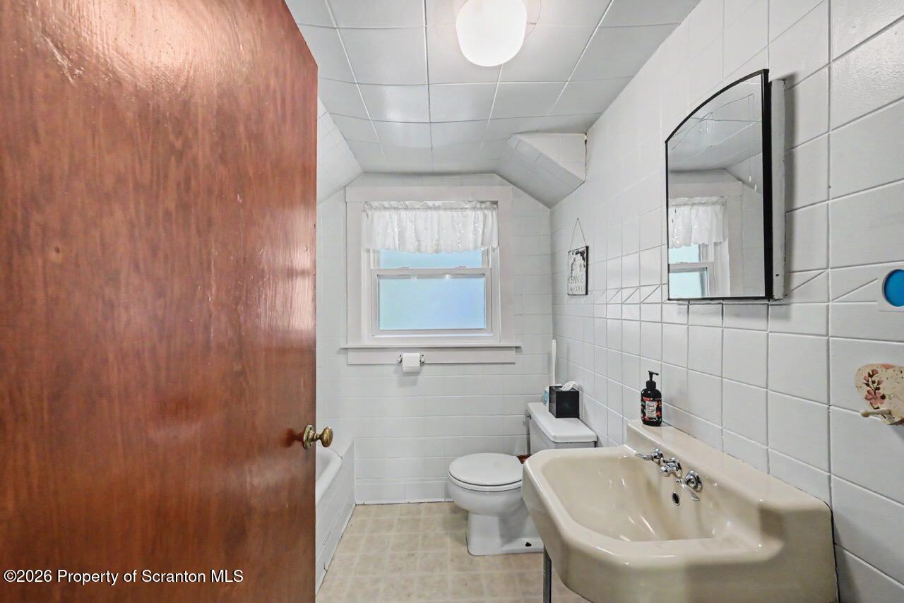 164 Pinewood Road Fleetville, PA 18420 - Photo 38 of 60 164 Pinewood Rd 38 Large
