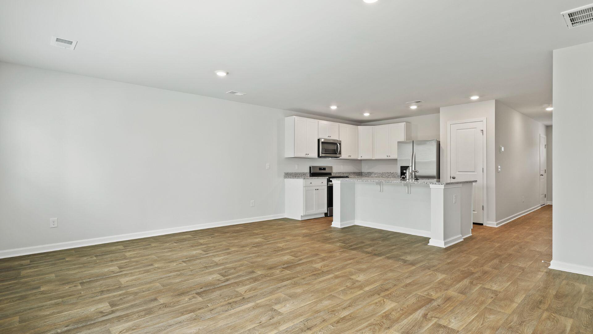 909 Long Blf Road Summerville, SC 29486 - Photo 6 of 26 16_550a7675