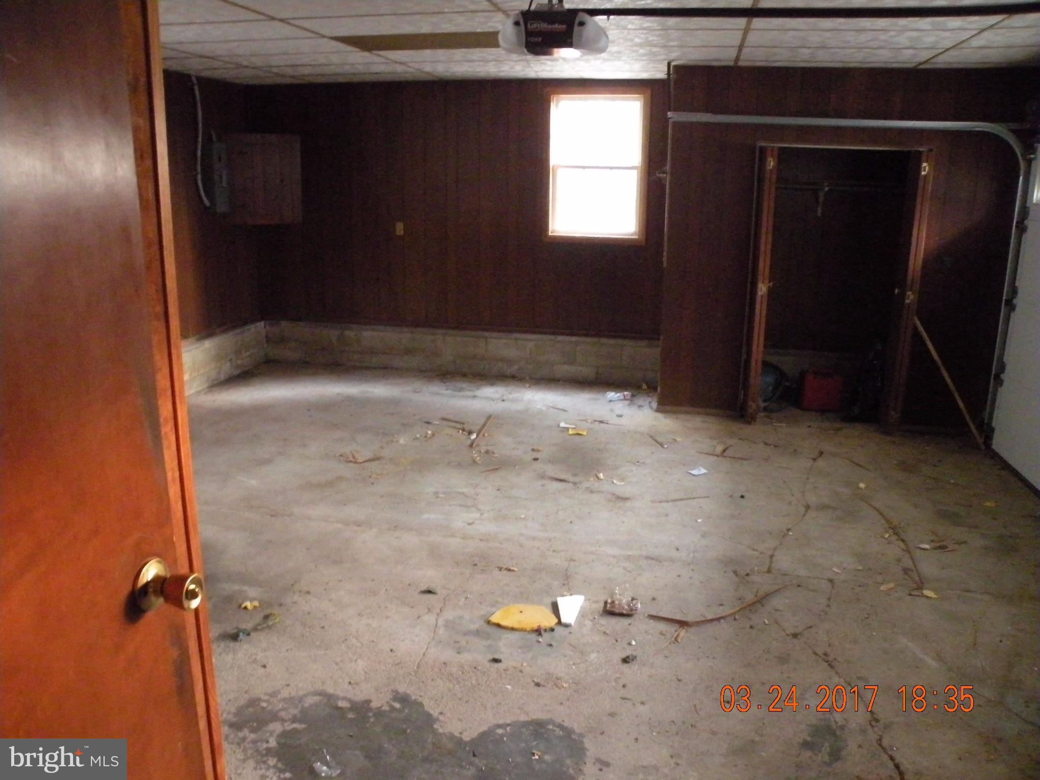 329 North Springdale Road Westminster, MD 21158 - Photo 11 of 27 attached garage