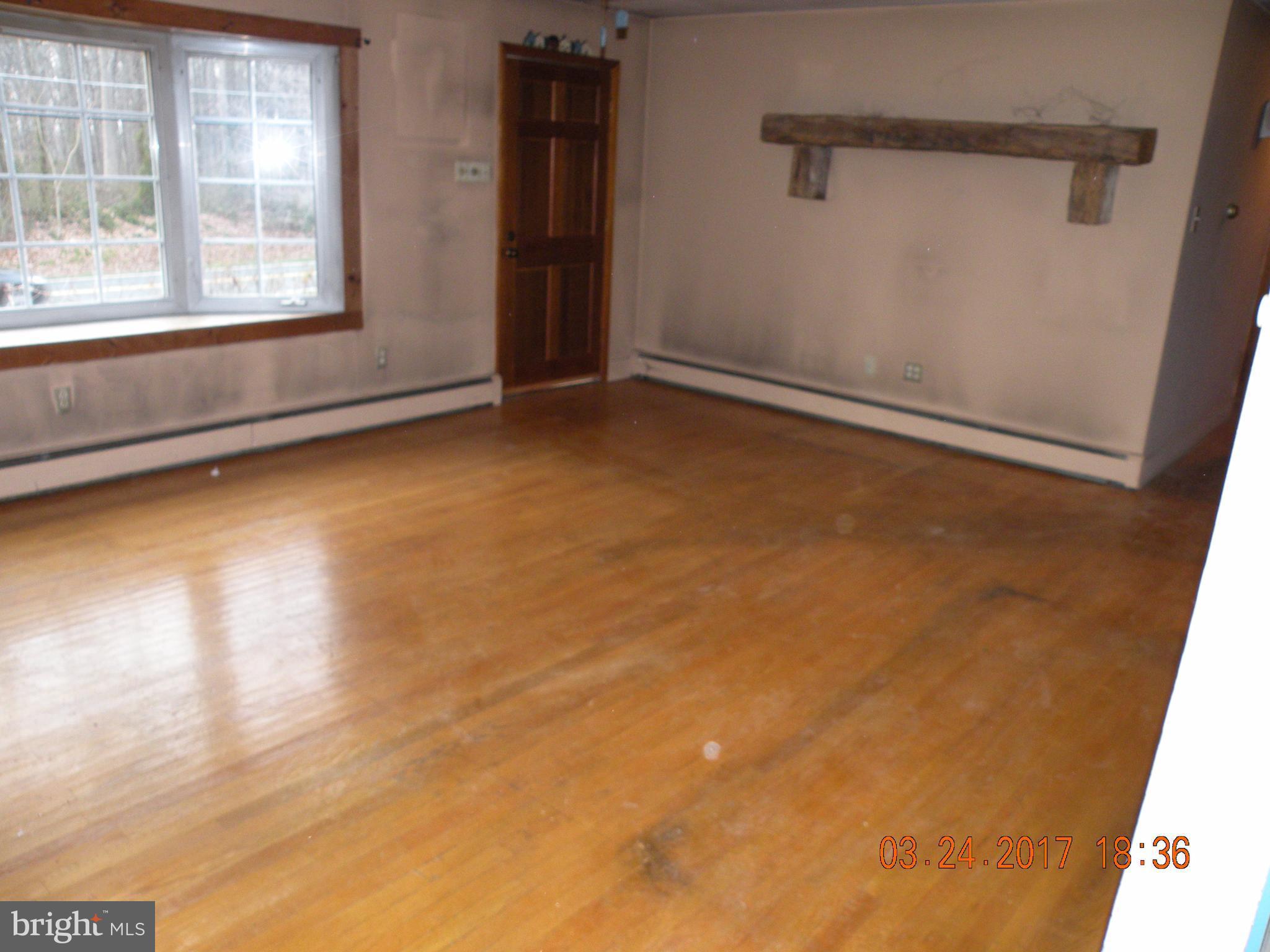 329 North Springdale Road Westminster, MD 21158 - Photo 16 of 27 Living Room