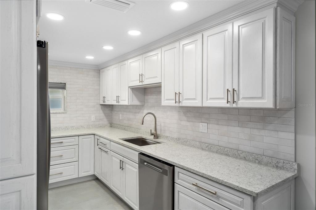 4105 Topsail Trail New Port Richey, FL 34652 - Photo 14 of 55 Gallery Image 14