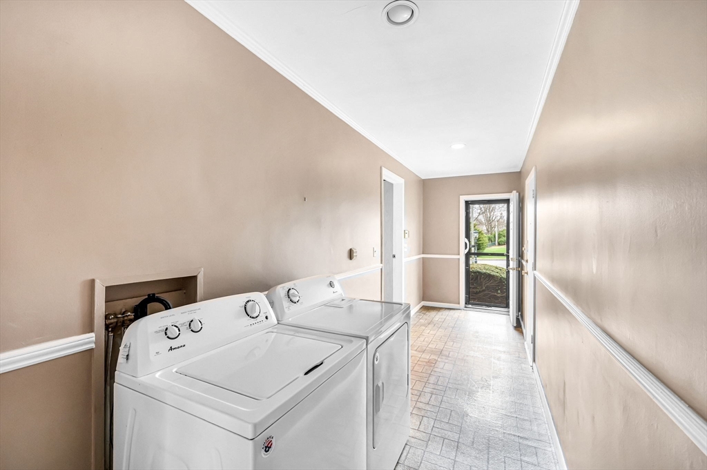 37 Bemis Road Holyoke, MA 01040 - Photo 13 of 41