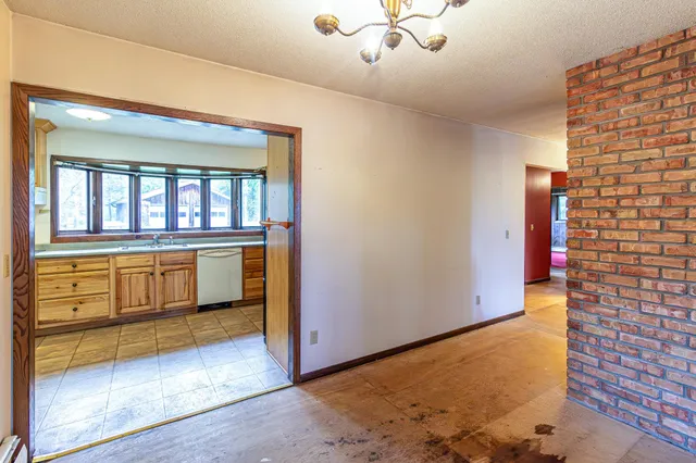 $575,000 | 438 Buckview Road, Ely, MN 55731