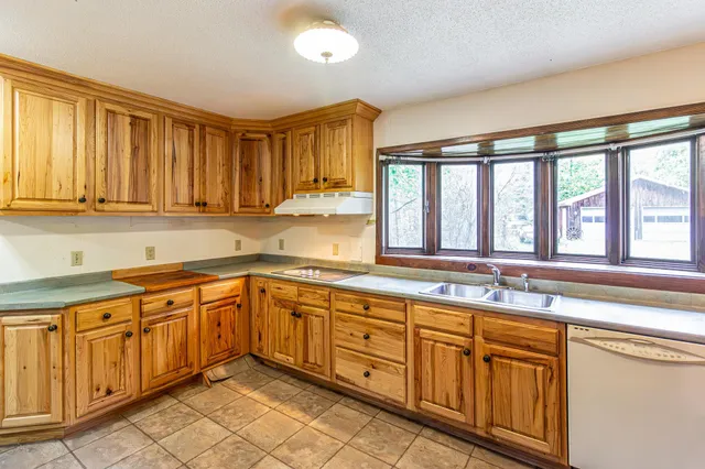 $575,000 | 438 Buckview Road, Ely, MN 55731