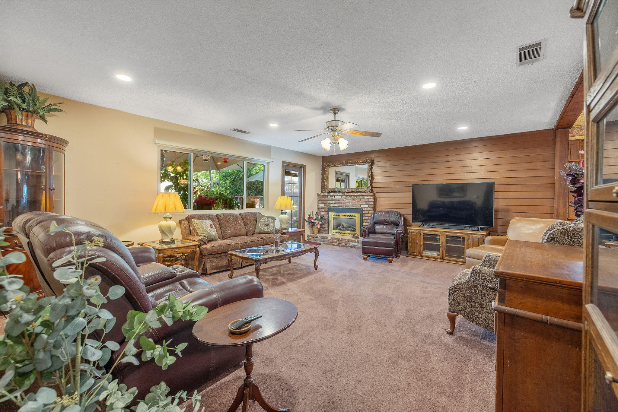 1009 South Rova Court Visalia, CA 93277 - Photo 23 of 57
