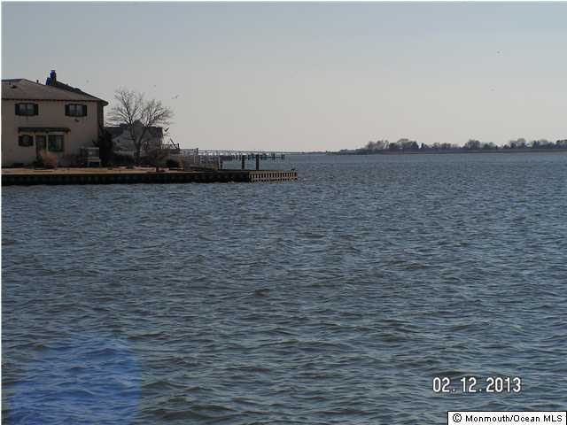 1 Neptune Road Toms River, NJ 08753 - Photo 1 of 3 Primary Photo