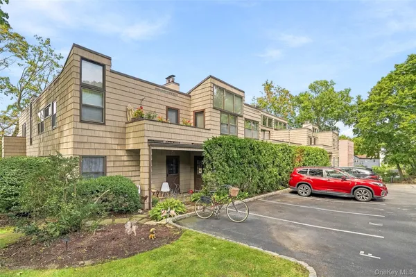 $725,000 | 216 Purchase Street, Unit F, Rye, NY 10580
