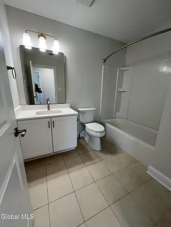 $2,613 | 60 Weibel Avenue, Unit 7SR202, Saratoga Springs, NY 12866