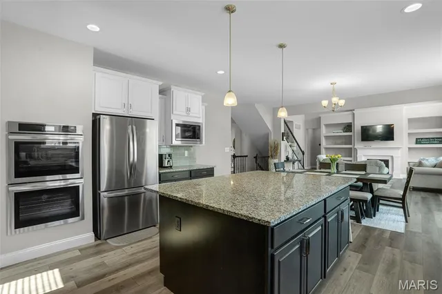 $819,999 | 104 Long Pass Court, Lake St. Louis, MO 63367