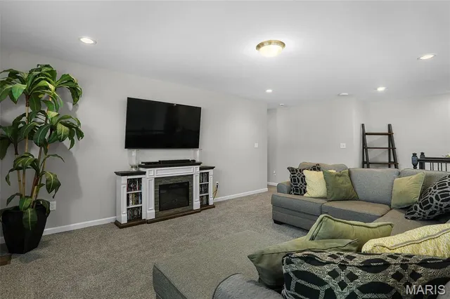 $819,999 | 104 Long Pass Court, Lake St. Louis, MO 63367