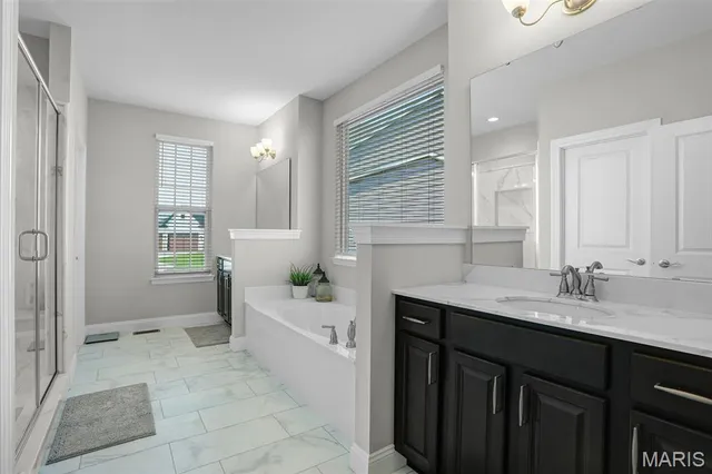 $819,999 | 104 Long Pass Court, Lake St. Louis, MO 63367