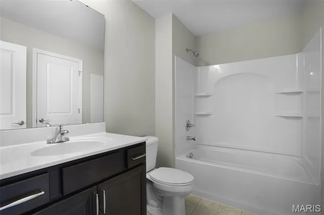 $819,999 | 104 Long Pass Court, Lake St. Louis, MO 63367