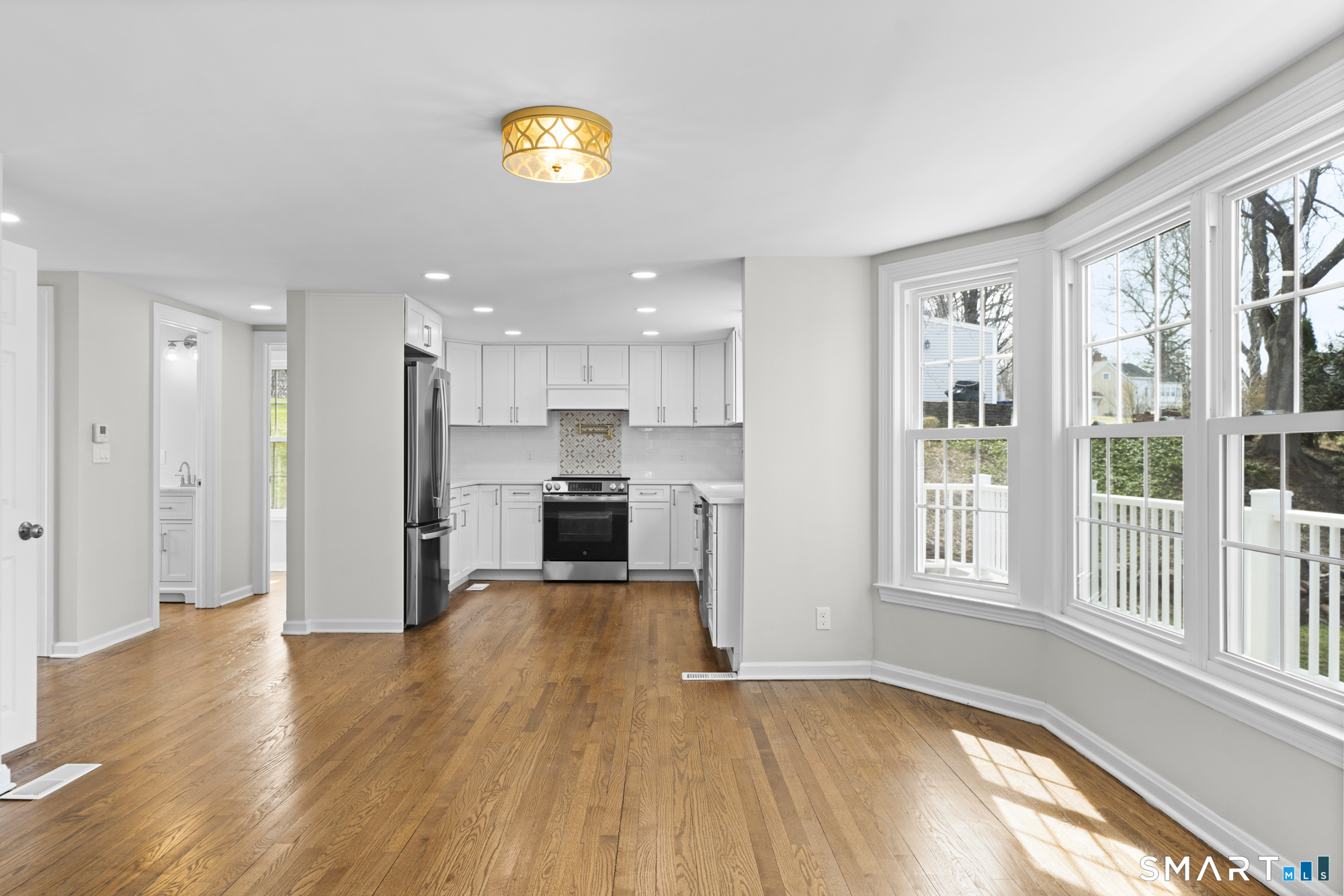 39 Marbern Drive Suffield, CT 06078 - Photo 3 of 35