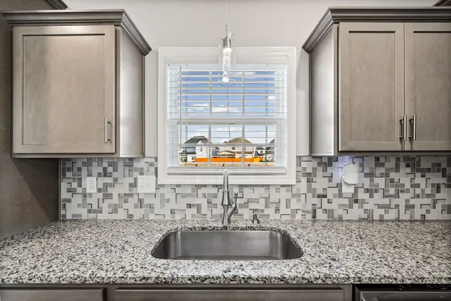 $2,900 | 953 Isaac Drive, Clarksville, TN 37040