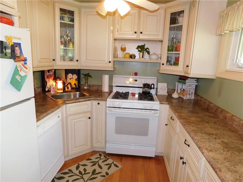 436 Lindsay Road Carnegie, PA 15106 - Photo 5 of 18 Gallery Image 5
