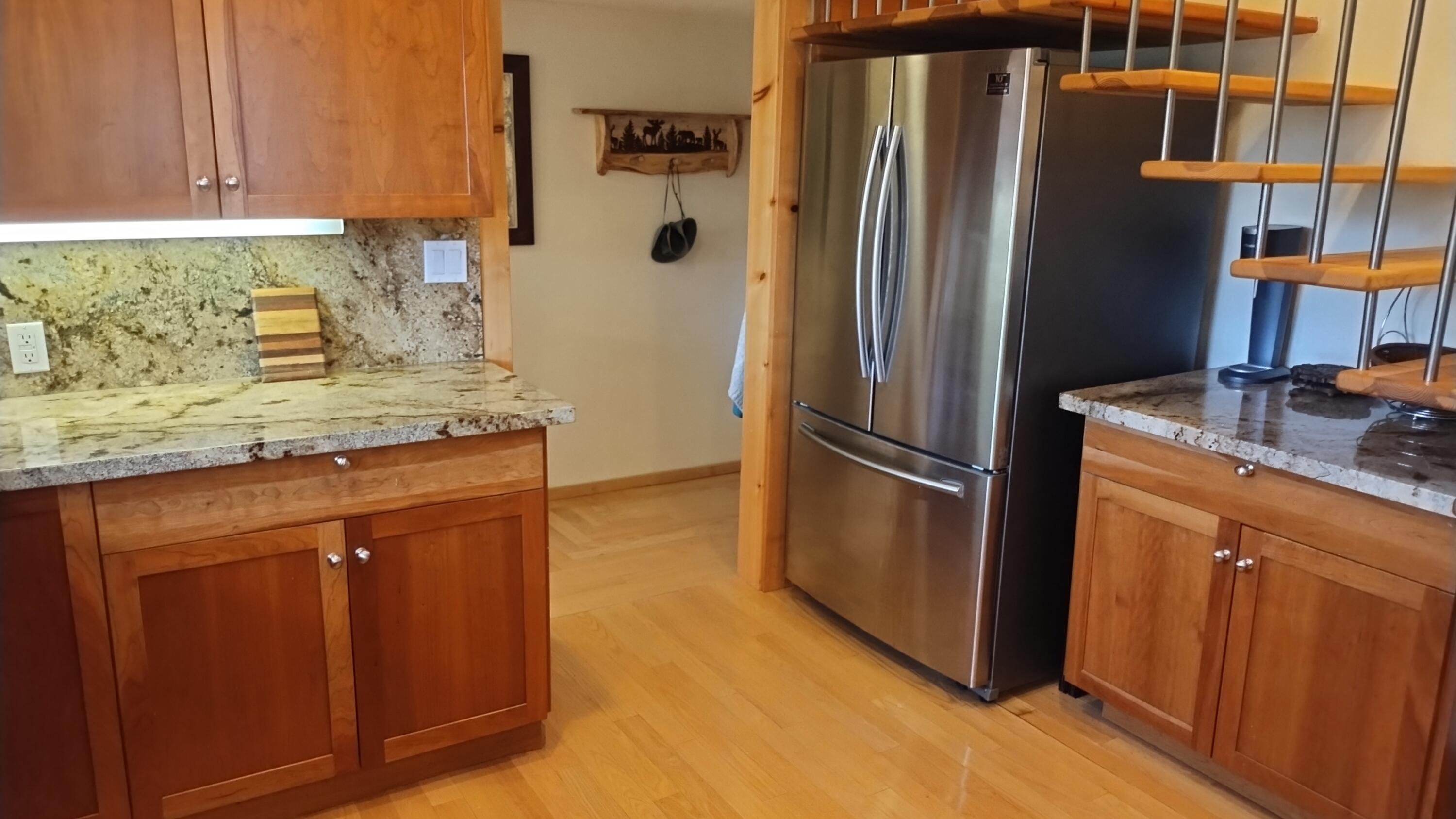 339 View Drive Springville, CA 93265 - Photo 35 of 109 35-Kitchen looking towards butlers pantr