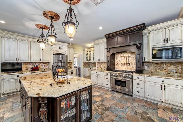 $1,150,000 | 13134 Highway 3235, Larose, LA 70373