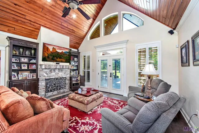 $1,150,000 | 13134 Highway 3235, Larose, LA 70373