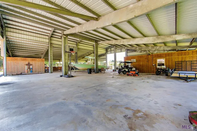 $1,150,000 | 13134 Highway 3235, Larose, LA 70373