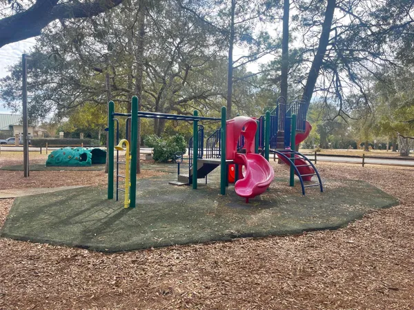$435,000 | 22 Sharilyn Drive, Shalimar, FL 32579