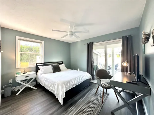 $3,800 | 90 Wolcott Avenue, Unit 1, Middletown, RI 02842