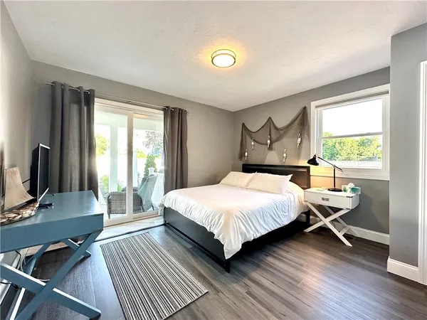 $3,800 | 90 Wolcott Avenue, Unit 1, Middletown, RI 02842