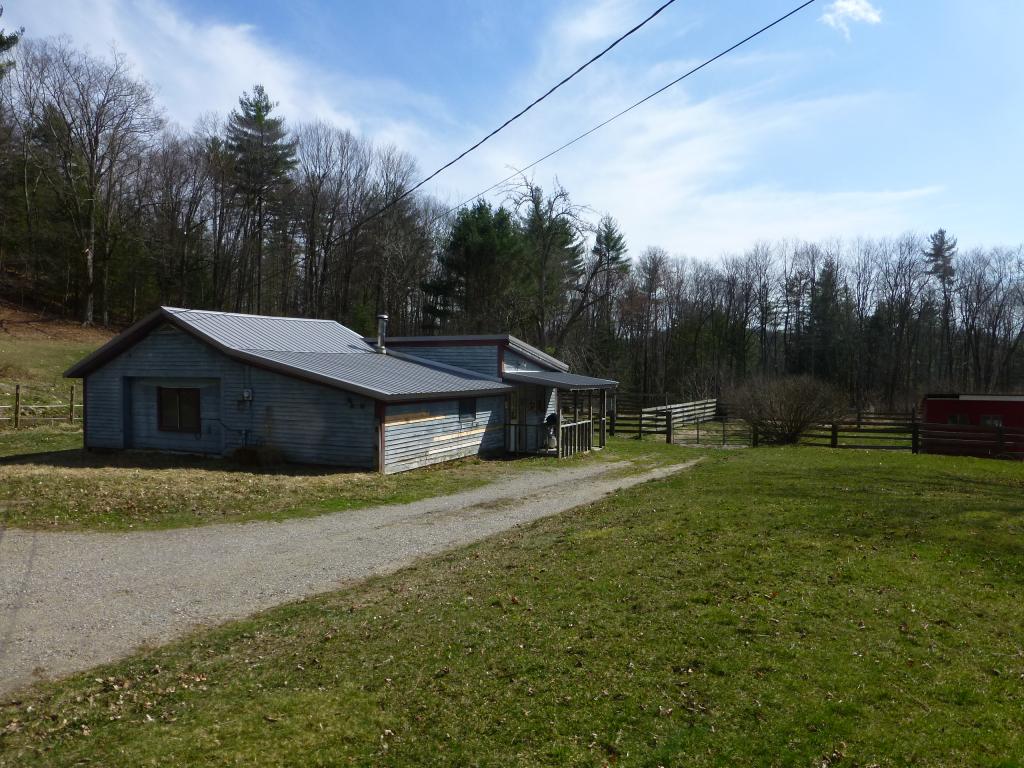 296 Burt Hill Road Winchester, NH 03470 - Photo 4 of 16 Gallery Image 4