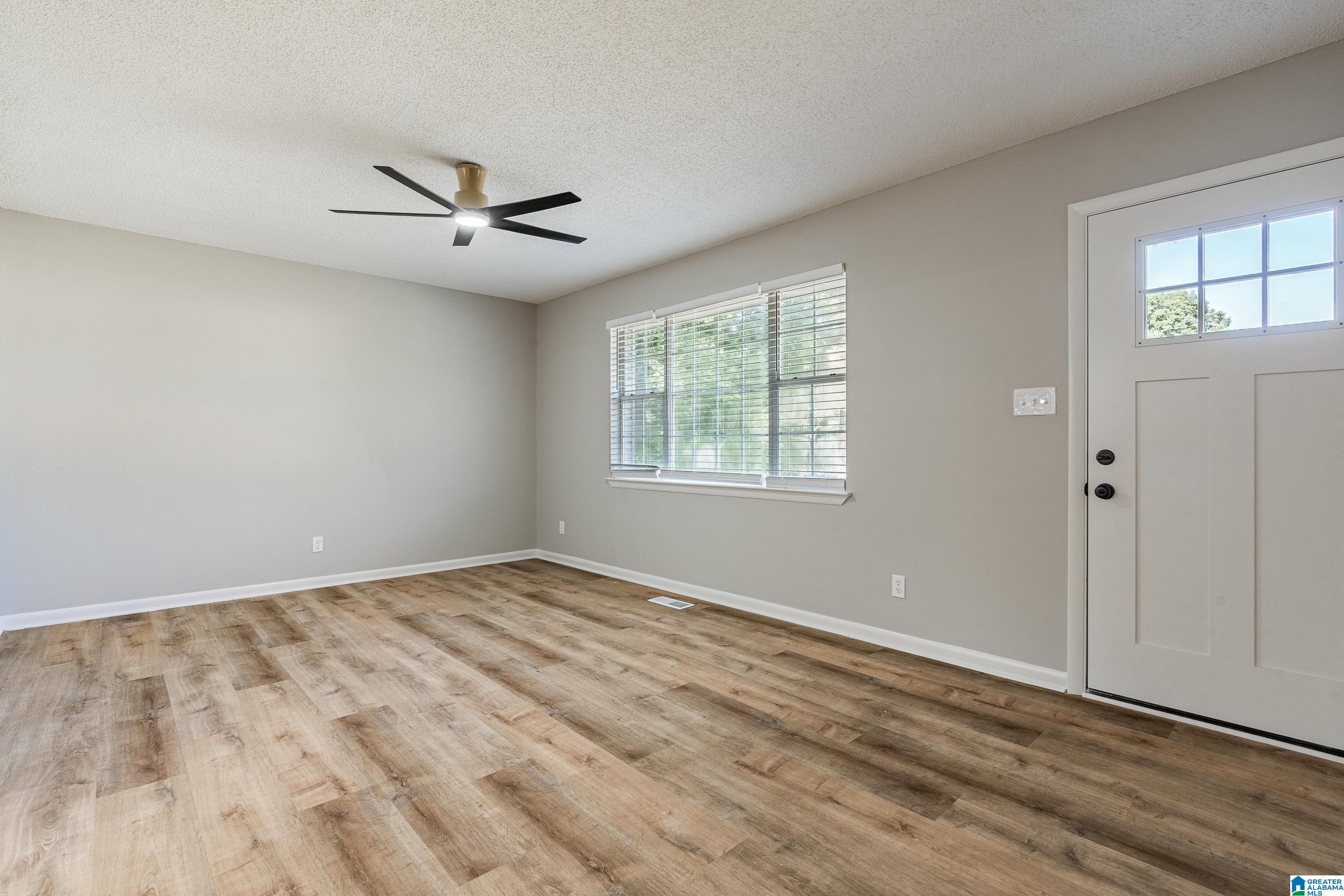 604 Hillcrest Road Adamsville, AL 35005 - Photo 4 of 30 Gallery Image 4